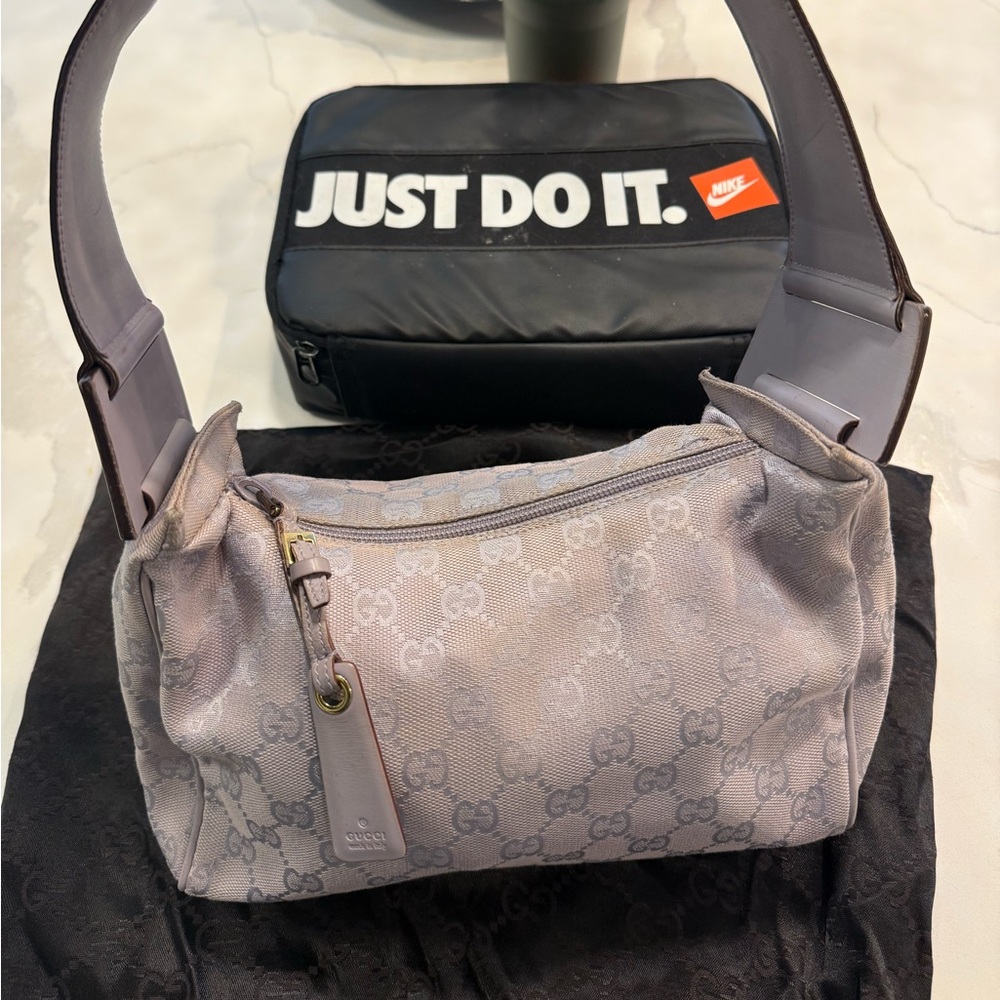Gucci Lavender Shoulder Bag - Picture 12 of 12